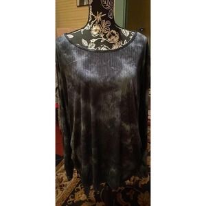 New With Tags Discreet Size 3x Women’s Blouse Tie Dye
